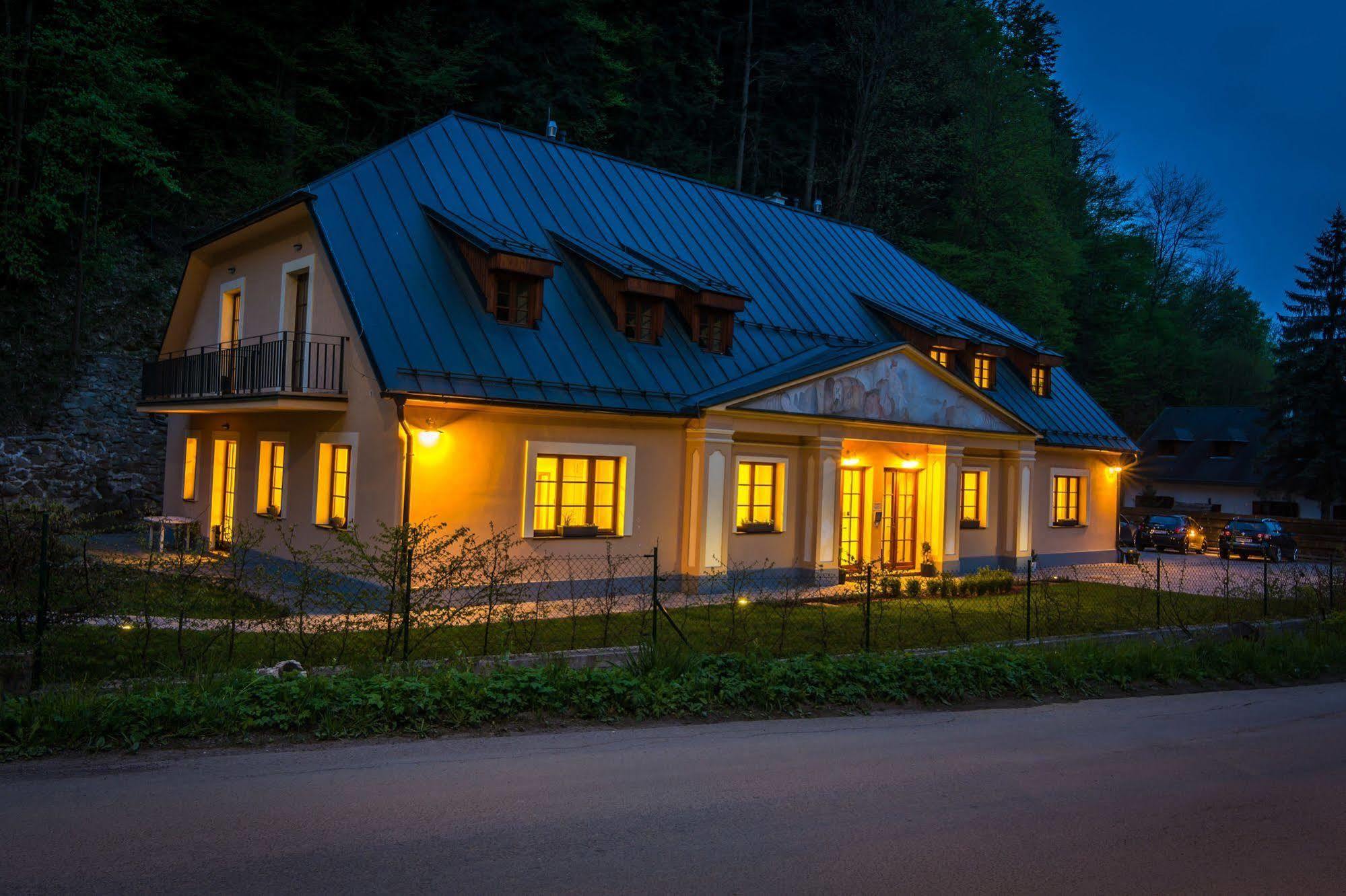 Apartmany Weissov Dom Banská Štiavnica 외부 사진