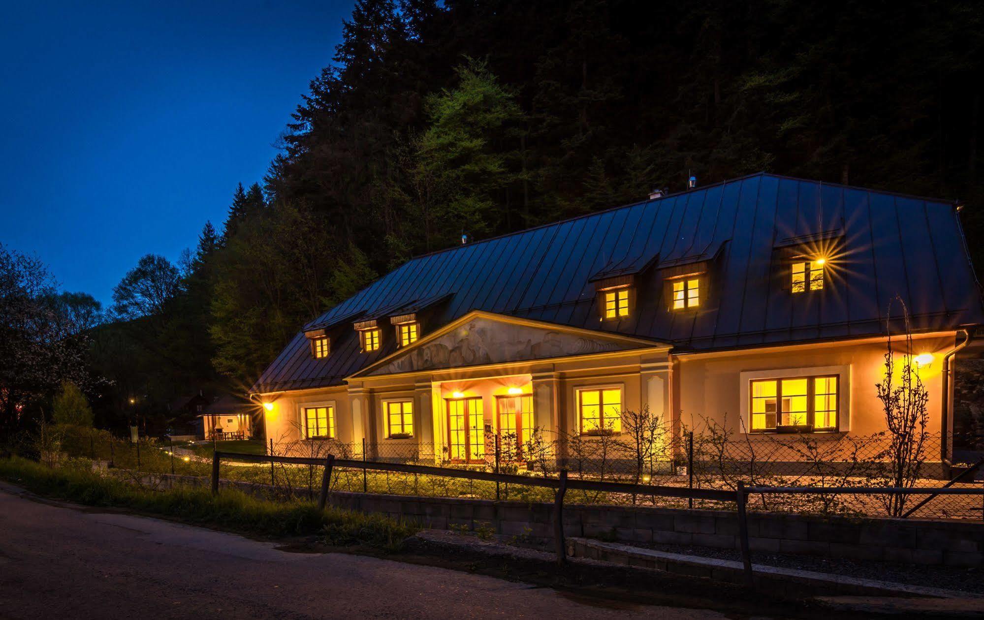 Apartmany Weissov Dom Banská Štiavnica 외부 사진